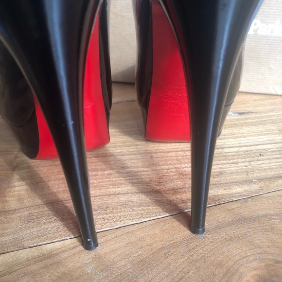 Christian Louboutin heels - Picture 5 of 8